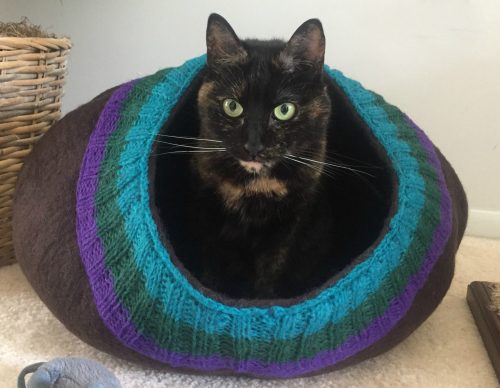 felted-wool-cat-cave