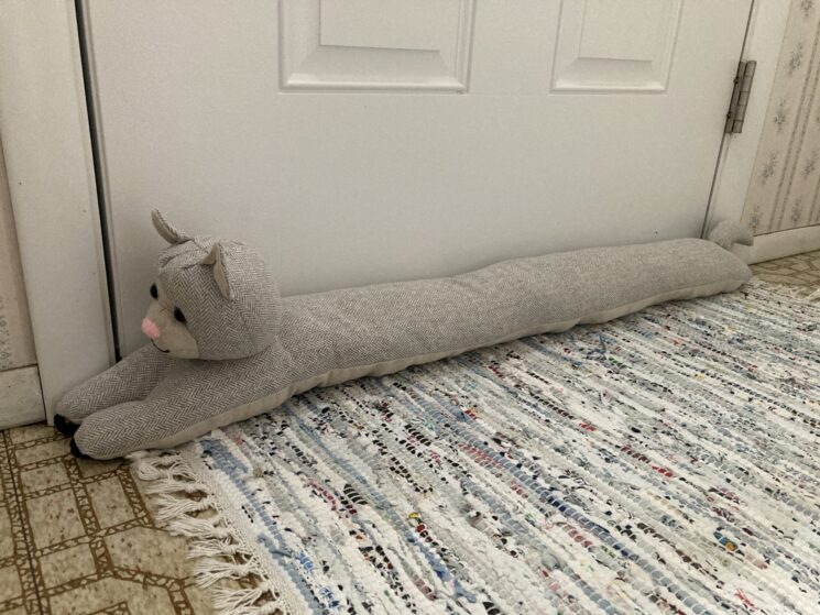 cat-draft-stopper