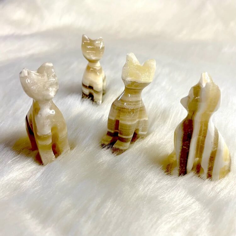 zebra-onyx-cat-figurines
